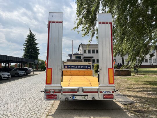 Przyczepy niskopodwoziowe tandemowe